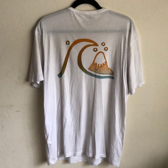 Men’s white Quicksilver tee. - Picture 2 of 3